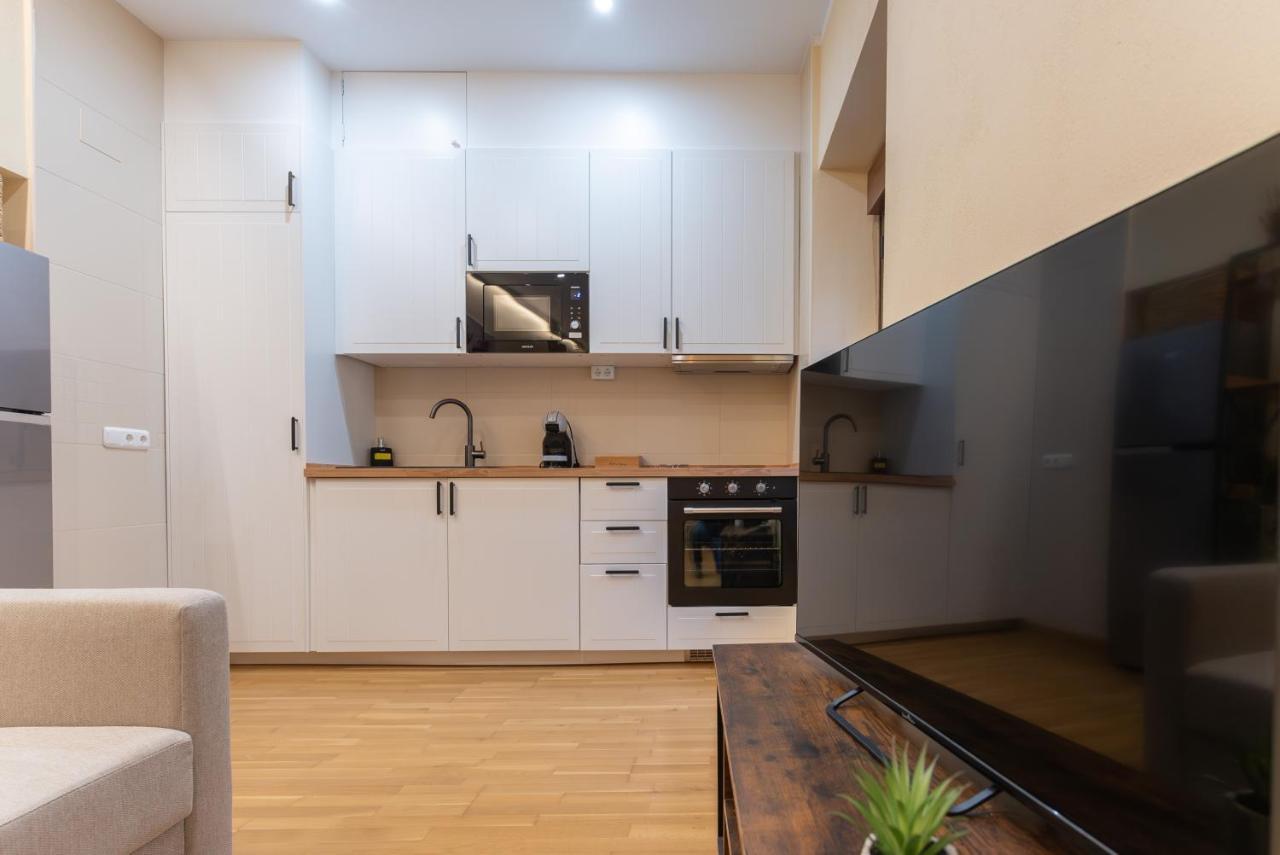 Apartamento Puerta De Cordoba- Exterior Con Balcones ภายนอก รูปภาพ