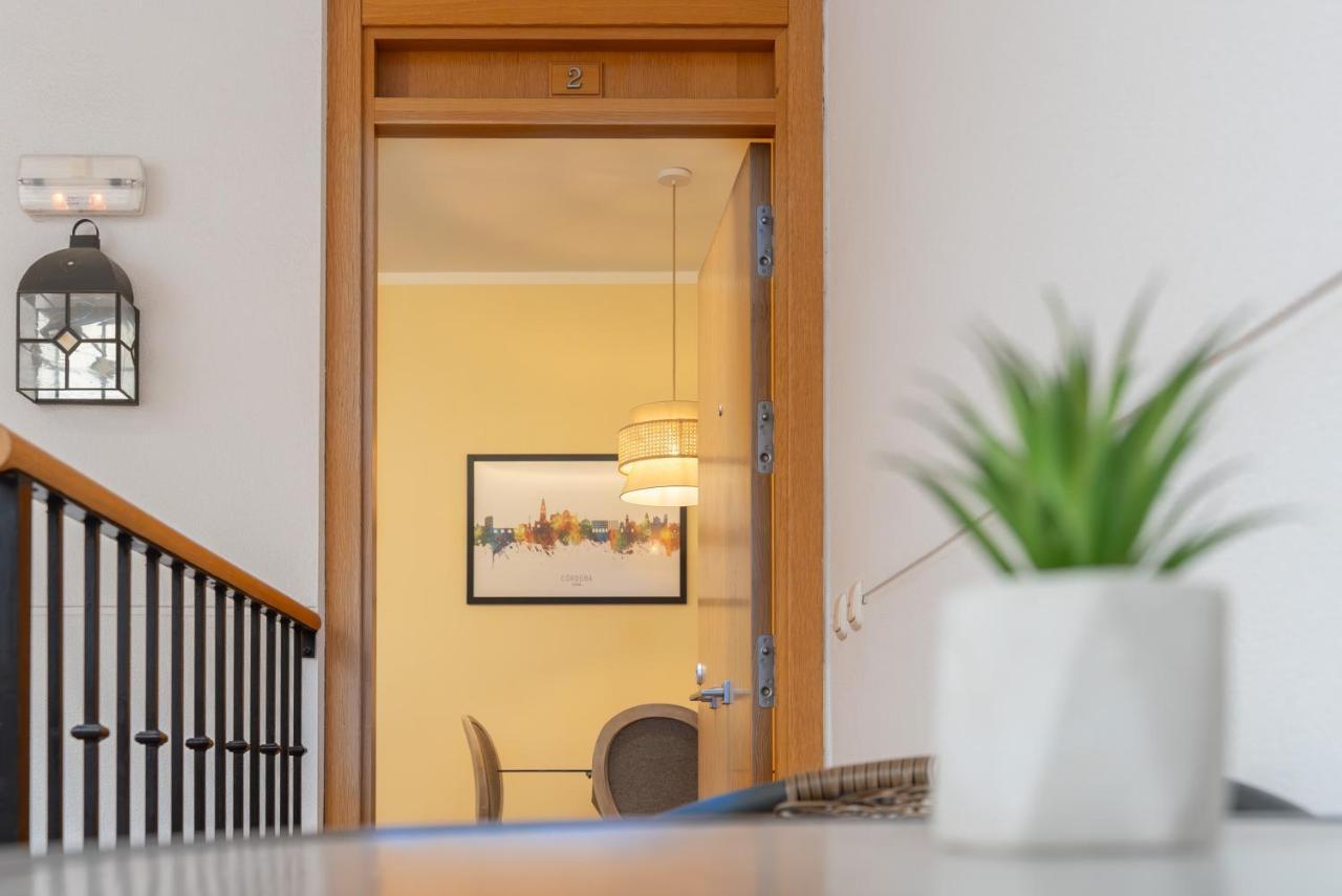 Apartamento Puerta De Cordoba- Exterior Con Balcones ภายนอก รูปภาพ