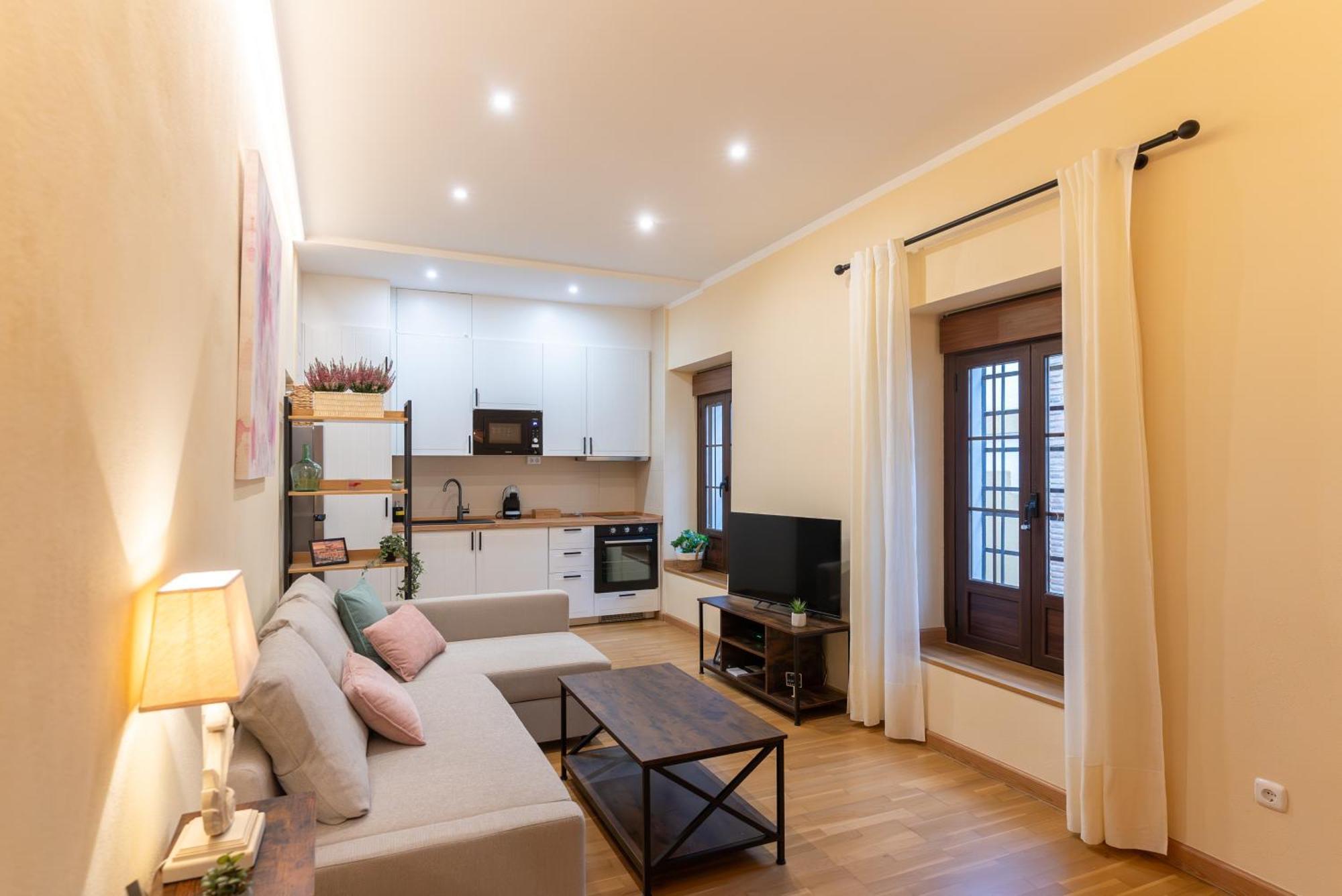 Apartamento Puerta De Cordoba- Exterior Con Balcones ภายนอก รูปภาพ