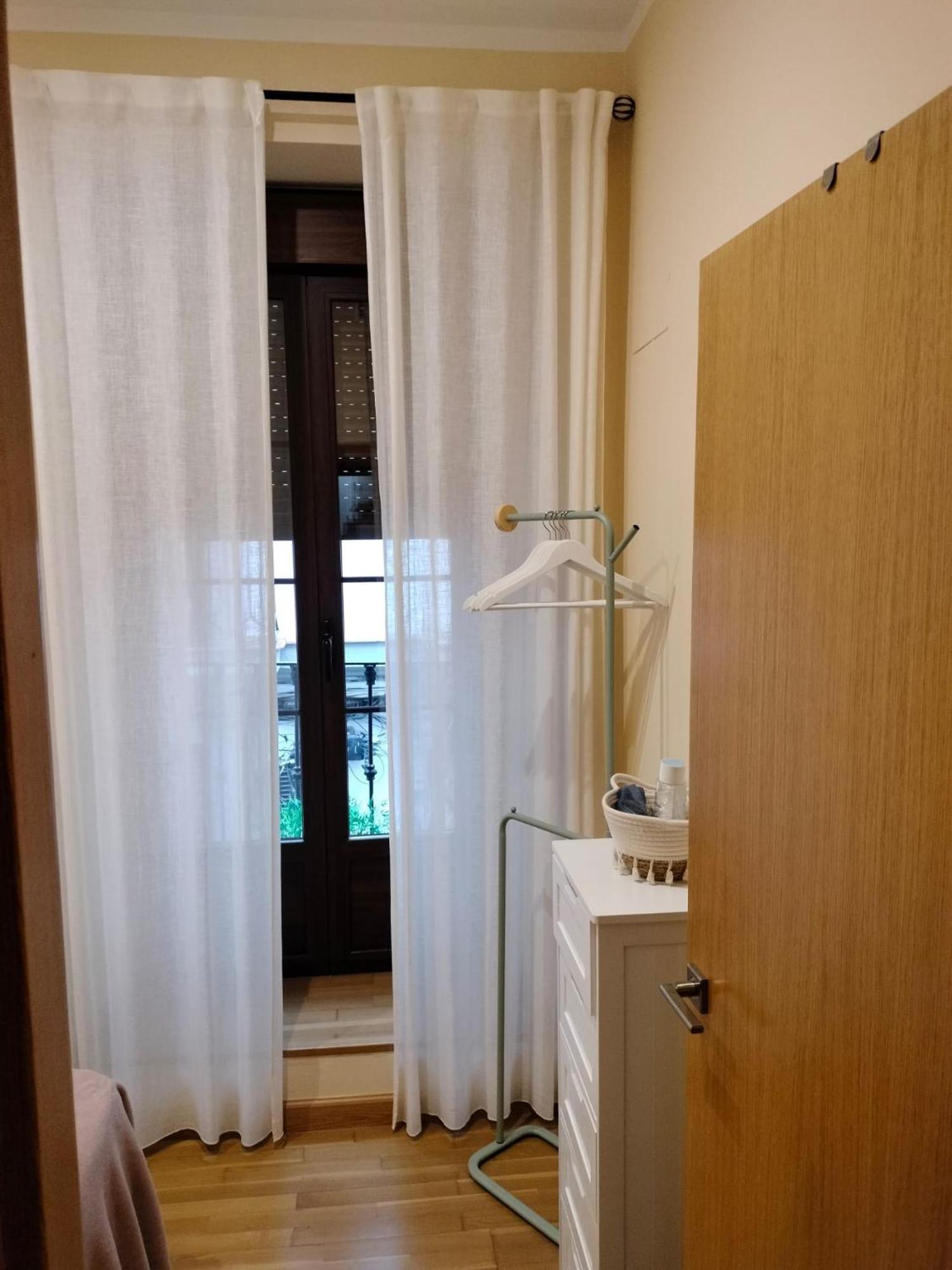 Apartamento Puerta De Cordoba- Exterior Con Balcones ภายนอก รูปภาพ